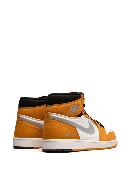 Jordan retro 1 High Element Goretex Light Curry