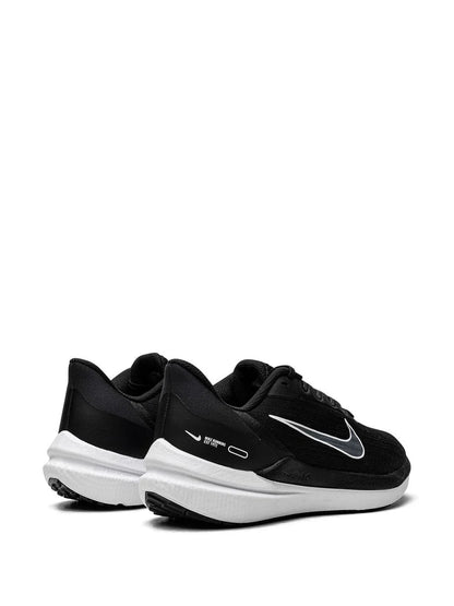 Nike Winflo 9 Black white