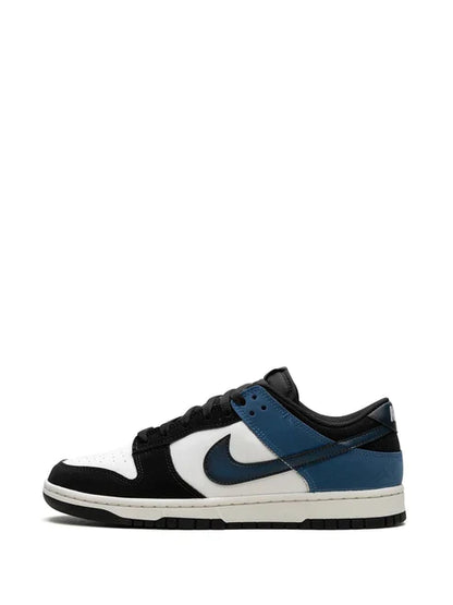 NIKE SB DUNK LOW INDUSTRIAL BLUE