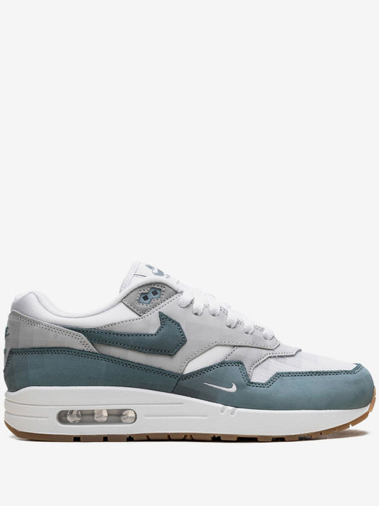 Nikee Airmax 1 Swoosh Low Poly 224