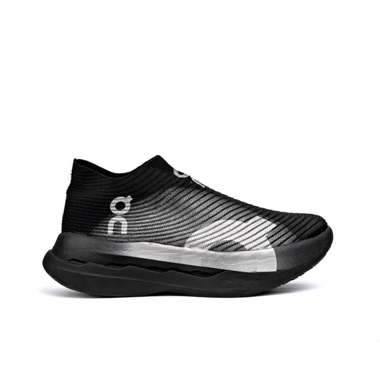 On CloudBoom Strike LS BlackSilvery 527