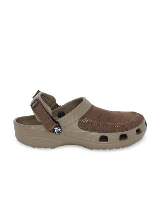 CROcSS YUKON CLOG TAN 3