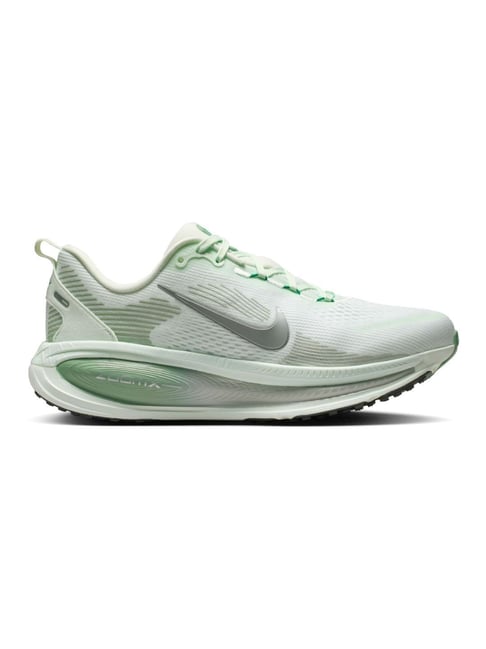 Nike_Zoom_Vomero_18_Silver_College_Grey