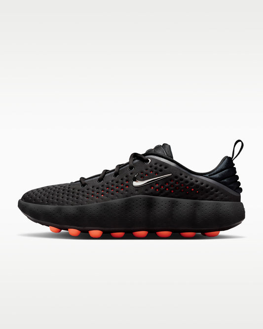 Nikee Mind 002 Black Hyper Crimson