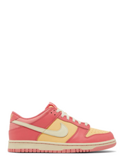 dunk low strawberry peach cream