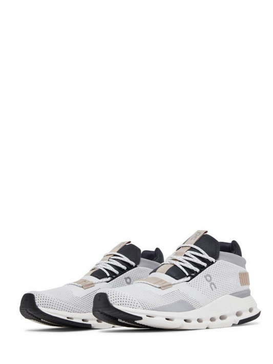 On Running Cloudnova 5 White sand