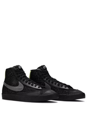 blazer mid spider web