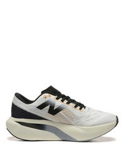 New Balance Fuelcell SC Elite V3 Running Shoes