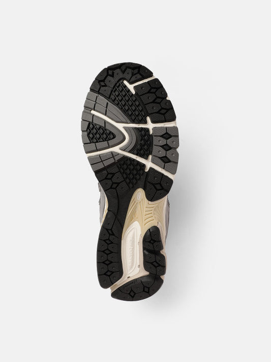 NEW BAL 2002 r warm alpaca shoes