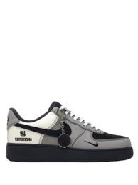 Nikee Airforce 1 Low X Undefeated