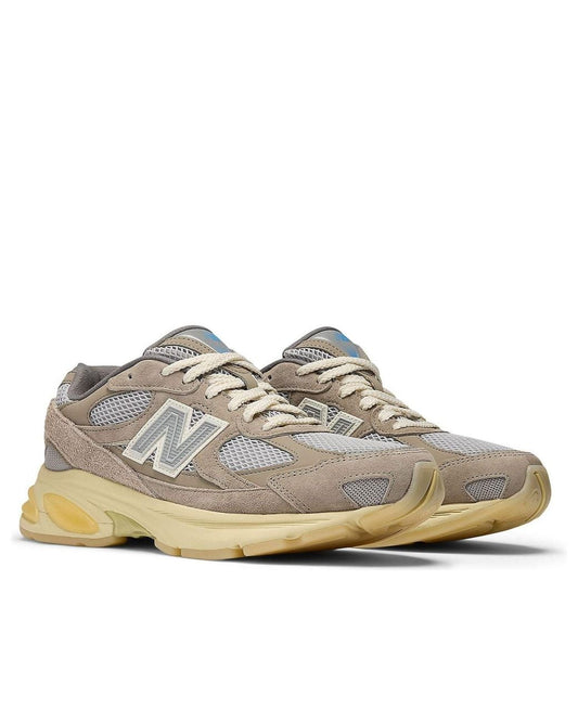 New balancee 2010 Grey 589