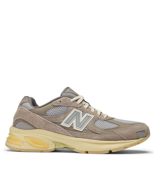 New balancee 2010 Grey 589