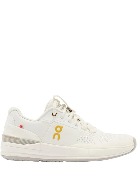 On The Roger Pro Ace Ivory Fog 6185
