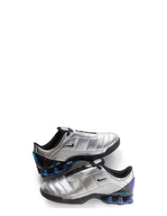 nikee. total 90 secutor shox magia metallic silver