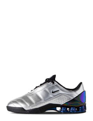 nikee. total 90 secutor shox magia metallic silver