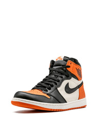 Nik e Air Jordan 1 High Shattered Backbord