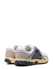 Nikee Zoom Vomero 5 White Metallic Platinum Thunder Blue 292