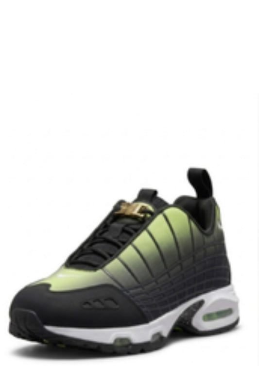 Nikee_airmax_sanders