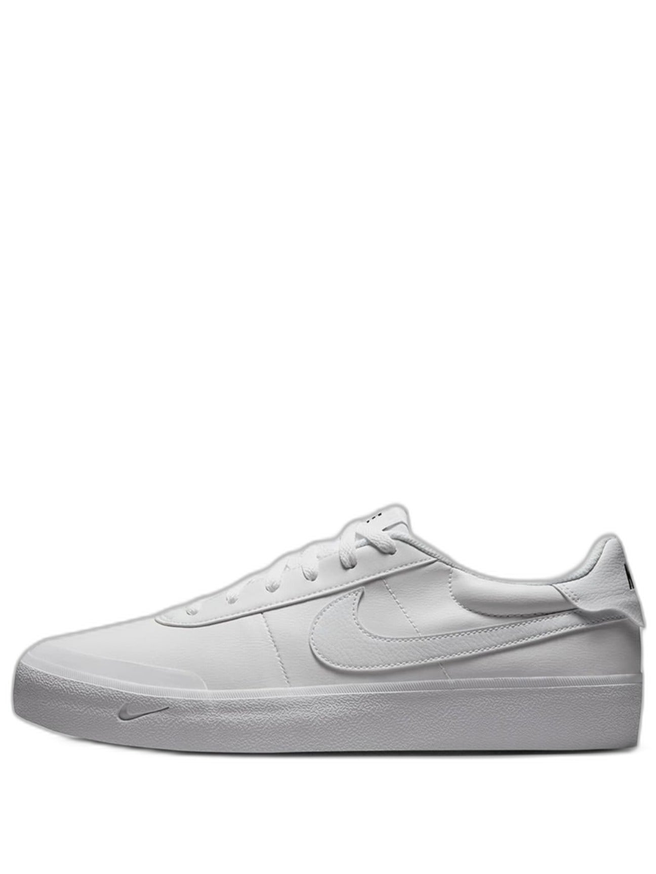 NIKEE court shot triple white