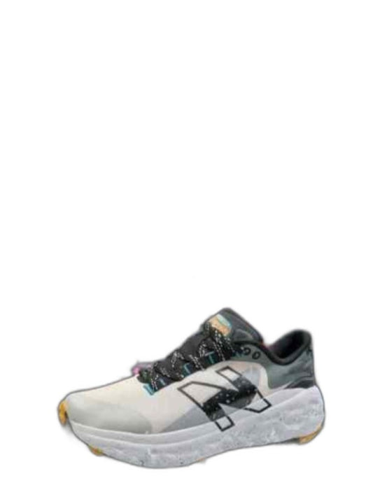 New Balanc e Fresh Foam X More Trail v2 White Grey